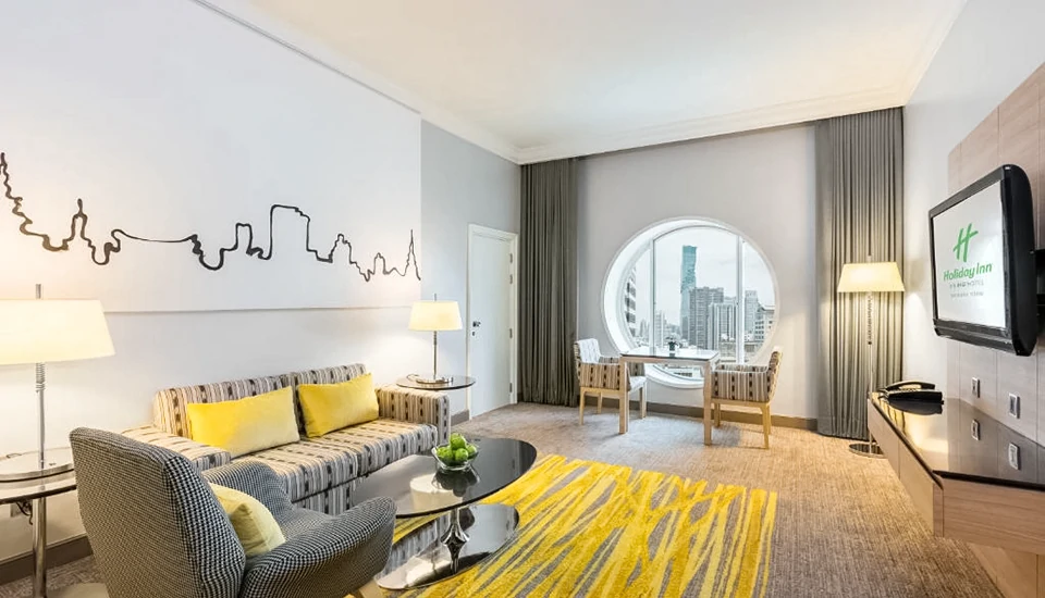 هتل هالیدی این سیلوم بانکوک